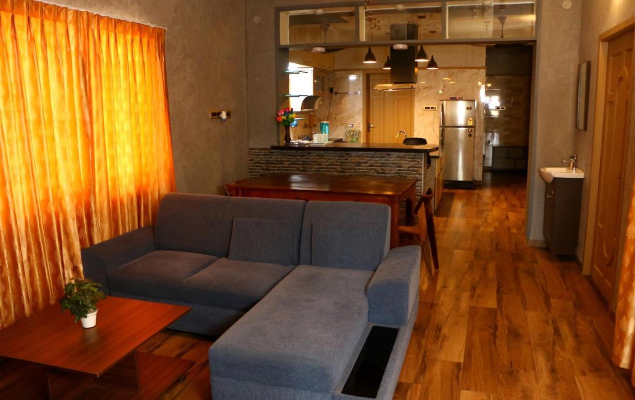 Penthouse 2Bhk With Bathtub And Terrace Vila Pondicherry Exterior foto