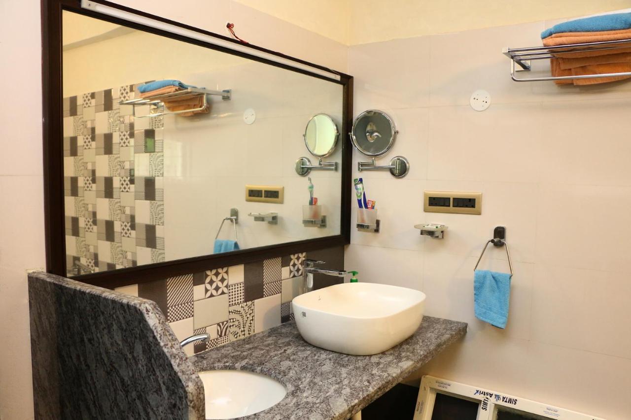 Penthouse 2Bhk With Bathtub And Terrace Vila Pondicherry Exterior foto